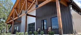 Luxury Retreat Near Lake Conroe, Workspace & Pool