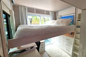 2 slaapkamers, een strijkplank/strijkijzer, gratis wifi, beddengoed