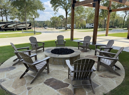 Luxury Retreat Near Lake Conroe, Workspace & Pool