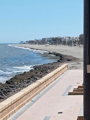 Vlak bij het strand