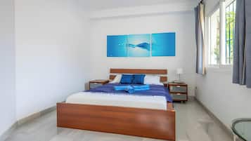 WiFi, bed sheets