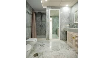 Ducha y toallas