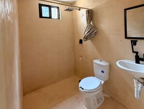Bathroom - Casa Cedro | Private Studio 5, North Mérida (Mérida)