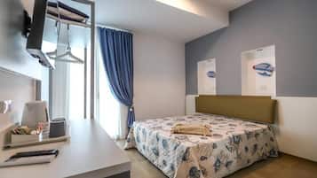 Chambre Confort Double ou avec lits jumeaux, vue cour intérieure