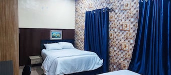 Regent Hotel and Suites