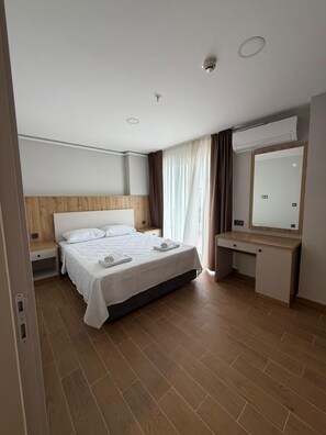 Apartment, Balcony, Sea View | Desk, laptop workspace, blackout drapes, iron/ironing board - Mimoza Apart (TRABZON)