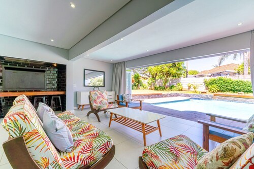 Goodholme Manor - Four Bedroom House, Sleeps 8