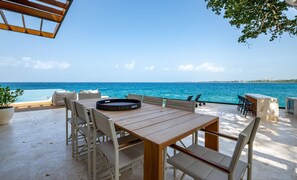 Outdoor dining - Oceanfront Luxury Villa Casa de Campo (La Romana)
