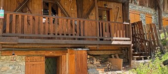 Spacious family chalet in a quiet setting with breathtaking views