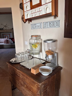 Continental breakfast for a fee on weekends