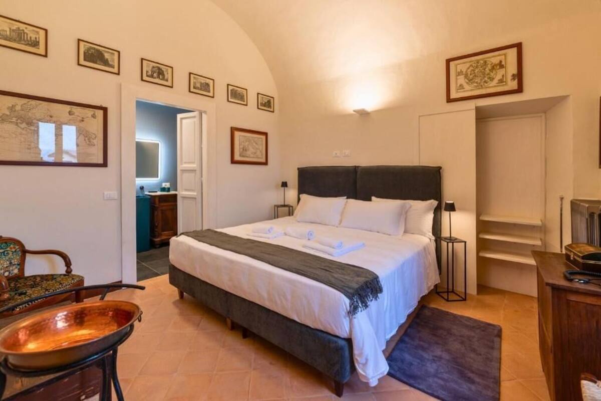 Suite – deluxe | Safe på rommet, wi-fi (inkludert) og sengetøy