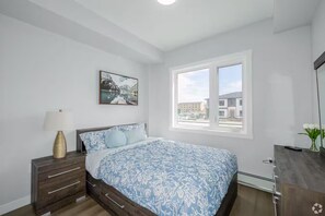 Desk, free WiFi - Ocgrow Reserve (Cochrane)