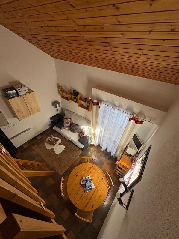 Interior - Charming little duplex (Saint-Chaffrey)