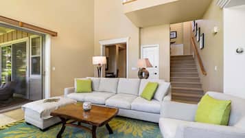 Townhome, Multiple Beds, Garden View (Kulalani at Mauna Lani 2204) | Living area