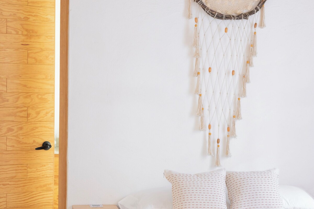 Comfort Room | Premium bedding, down comforters, in-room safe