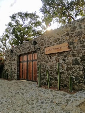 Exterior - Casa Chavela (Tepoztlan)