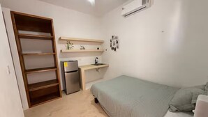 1 bedroom, iron/ironing board, WiFi, bed sheets - Casa Cedro | Private Studio 10, North Mérida (Mérida)