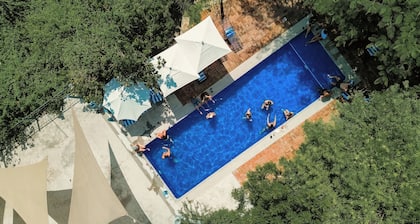 Yauik Casa del Lago