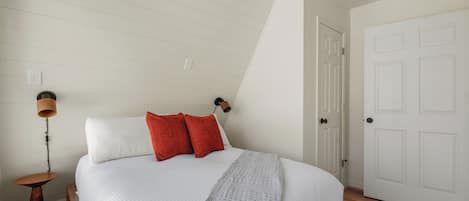 3 chambres, bureau, Wi-Fi, draps fournis