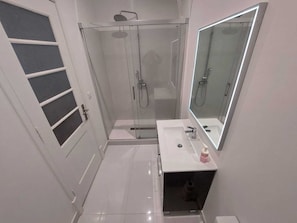 Quarto casal luxo | Banheiro