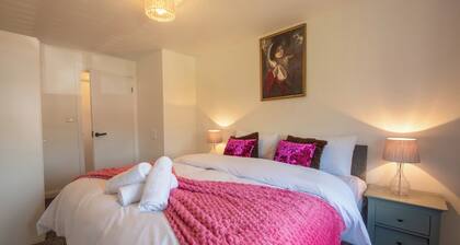 Peel Grove - Luxury House - Manchester