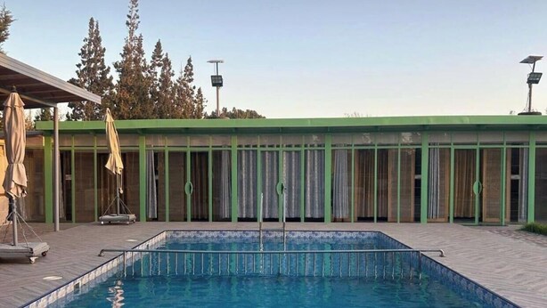 Villa Junior, vista piscina | Piscina | Piscina all'aperto