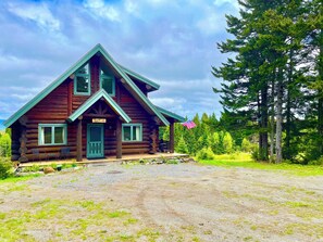 Exterior - Scenic Rangeley Log Home with 3+ Private Acres, 3,200+sf, Views & Lake Access!! (Rangeley)