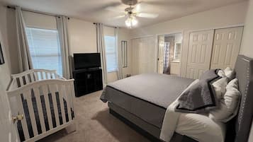 3 bedrooms, iron/ironing board, WiFi (free), bed sheets