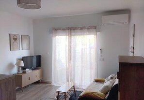Living area - One-bedroom apartment in Carnon, a 1-minute walk from the beach (Mauguio)