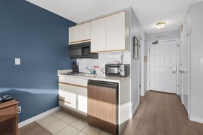 Unclassified image, 3 of 55, button - Pet-Friendly King Bed Studio with Pool & Hot Tub! (Ocean Shores)