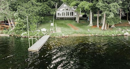 Escape to Retro Charm on Whites Pond