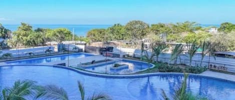 Piscine extérieure