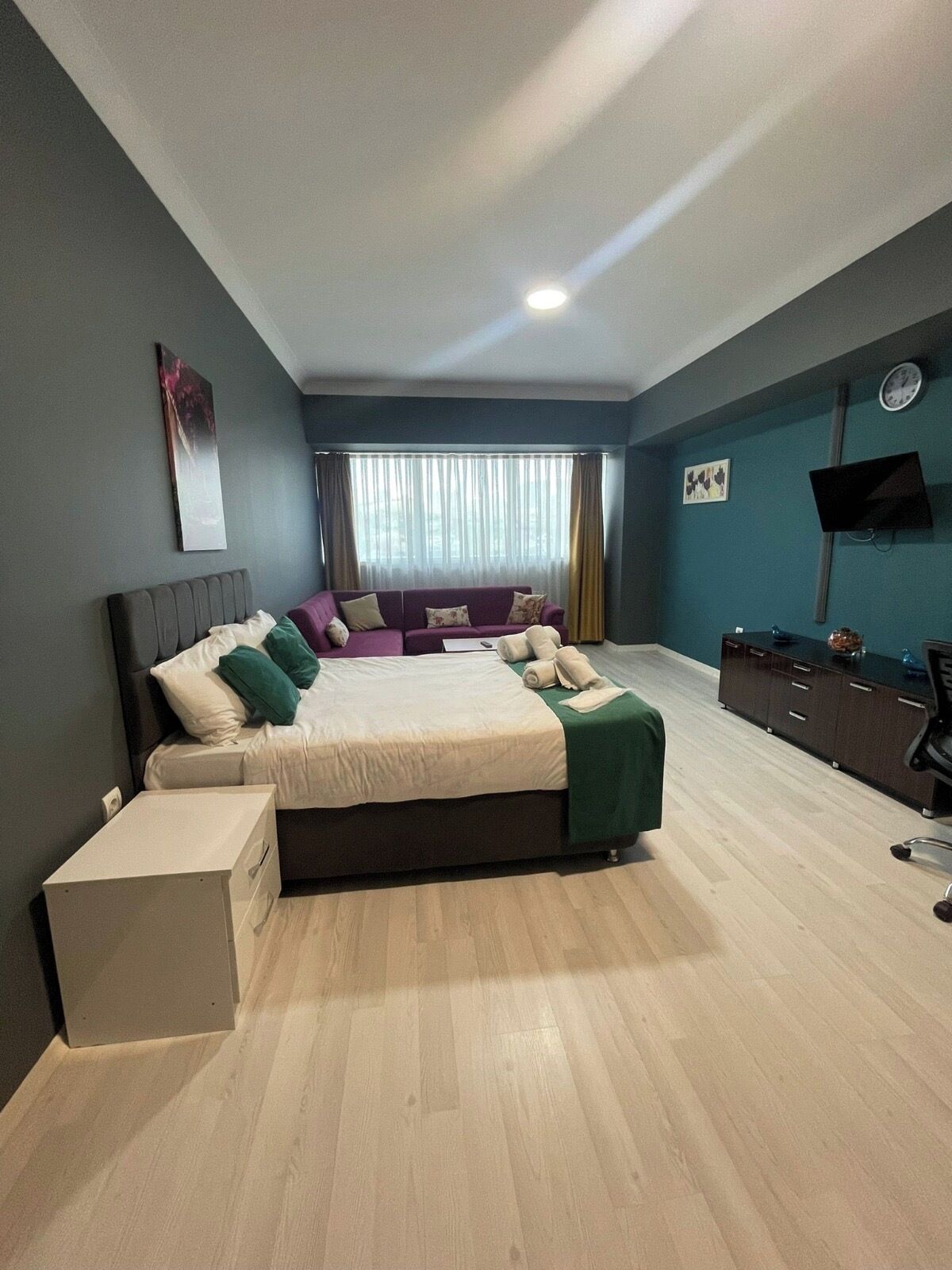 Habitación Deluxe con 1 cama doble o 2 individuales, vistas a la ciudad | Interior