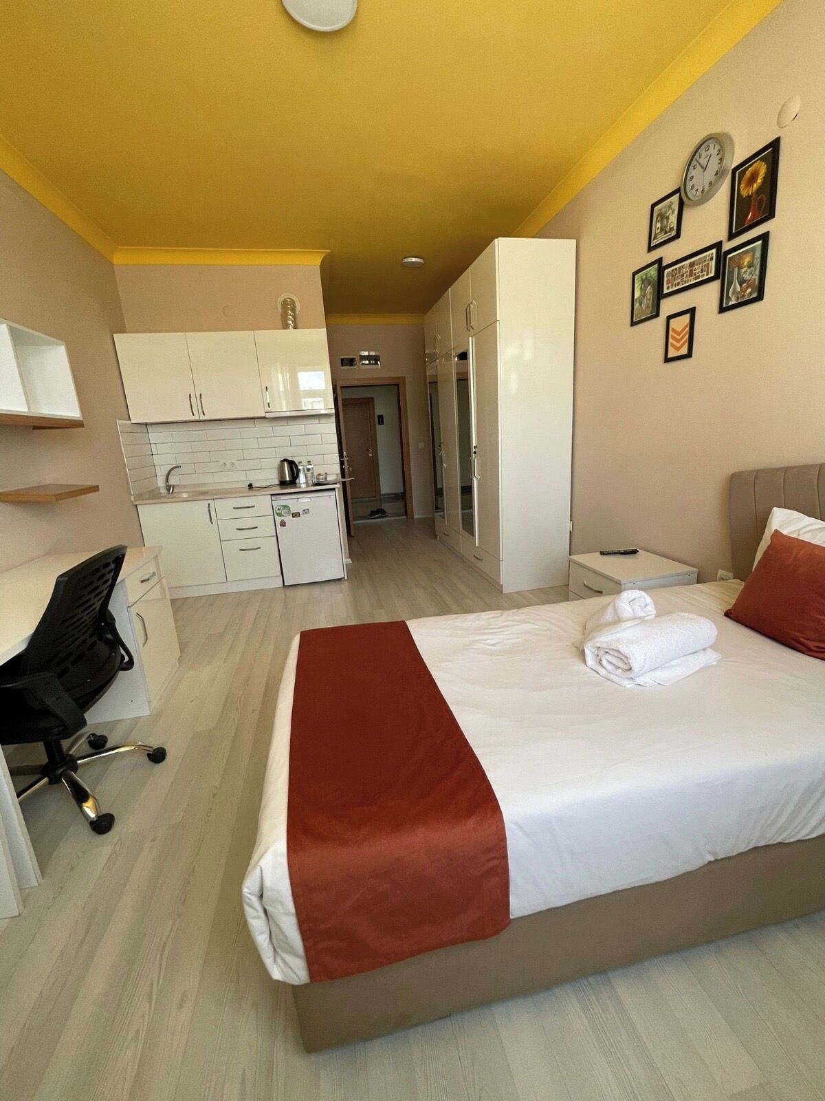 Kamar Double atau Twin Deluks, pemandangan kota | Meja kerja, ruang kerja ramah laptop, dan kedap suara