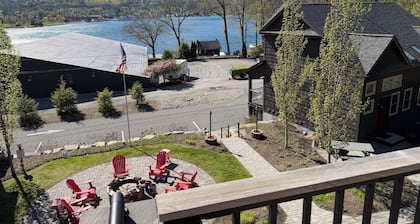 Deluxe Lodge Lakefront On Lake George #3