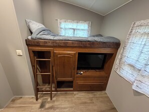 Interior - Peaceful RV perfect balance of escape, lakeside views, easy lake access, & fun! (Jasper)