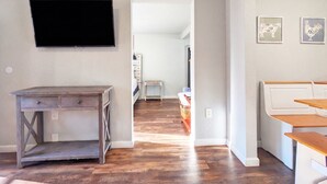 Deluxe Suite, Balcony, Mountain View