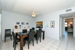 Dining - Paradise Awaits Siesta Key #1 Beach (Siesta Key)