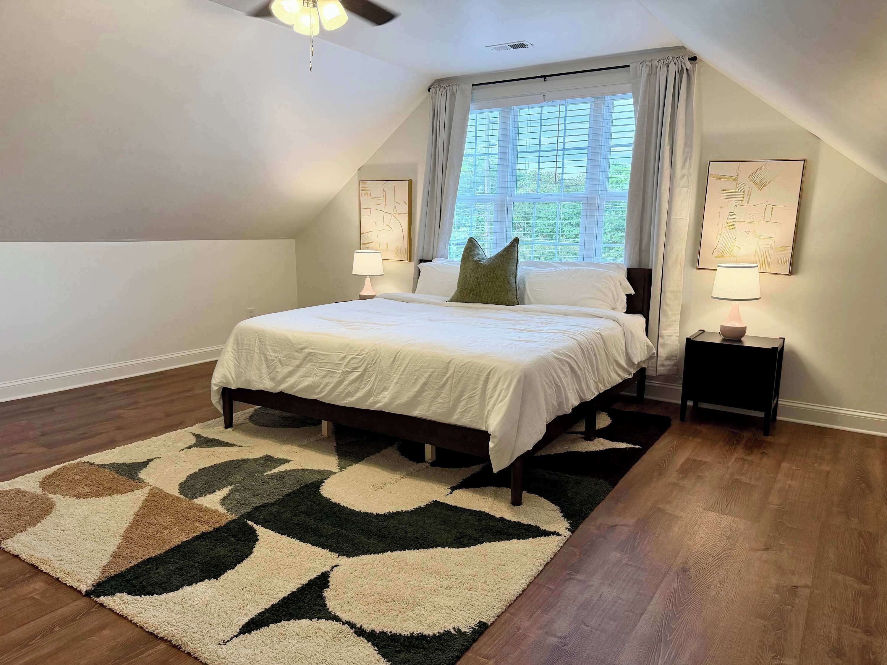 3 bedrooms, desk, iron/ironing board, WiFi