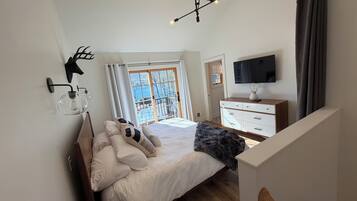 2 chambres, fer et planche à repasser, accès à Internet, literie fournie