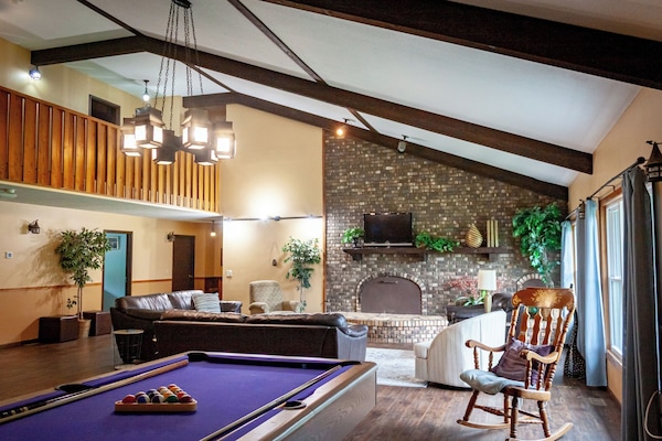 Rich with character and original details, the Great Room reflects the building's historic roots while providing plenty of space for groups to gather, unwind, and spend time together.