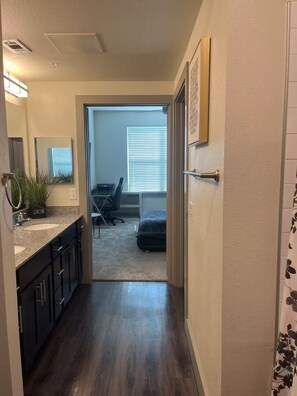 Interior - The Reset Oasis (Farmers Branch)
