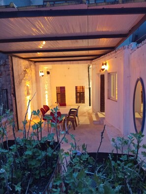 Studio Suite, City View | Outdoor dining - Eva house (mardin)