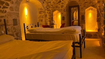 Family Quadruple Room | Free WiFi