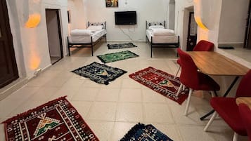 Studio Suite, City View | Free WiFi
