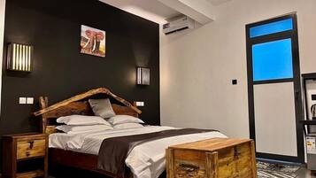 Comfort Room | Free WiFi