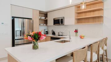 Condo, Multiple Beds, Kitchen (Marina Vista) | Private kitchen