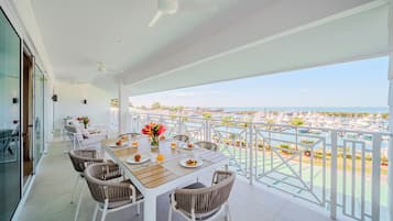 Condo, Multiple Beds, Balcony (Gran Costa) | Outdoor dining