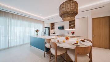 Condo, Multiple Beds, Balcony (Gran Costa) | Private kitchen