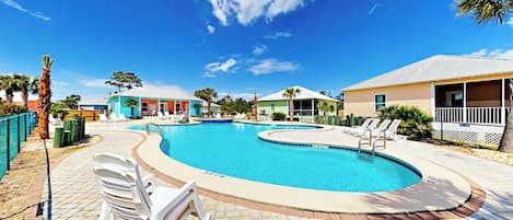 Casa, 3 habitaciones, fumadores, balcón | Piscina | Una piscina al aire libre
